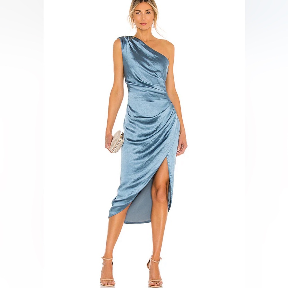 Elliatt Cassini Dress in Blue - Picture 1 of 3